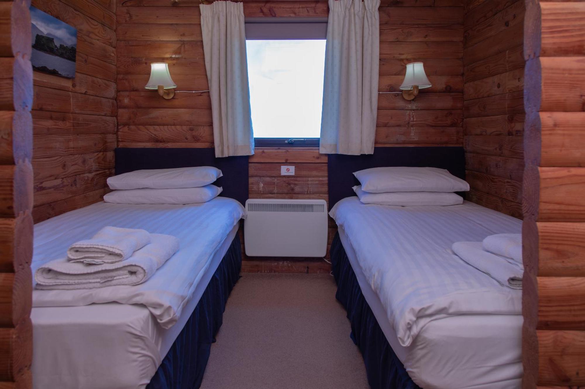 Armadale Castle Cabins Ardvasar  Extérieur photo